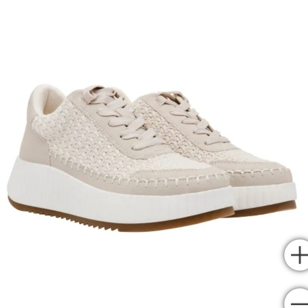 (Ew)Dv by dolce vita ladies knit sneaker(NIB)